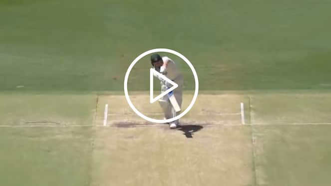 [Watch] Pakistan Speedster Stuns Australia With Big Wicket Of Steve Smith